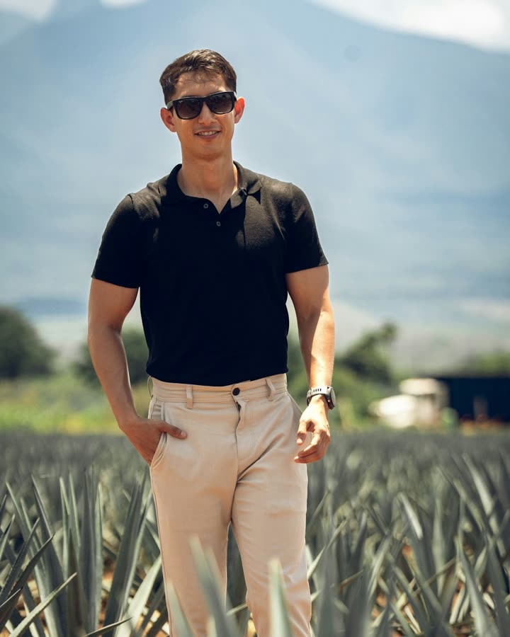 Men's Beige Chino Trousers